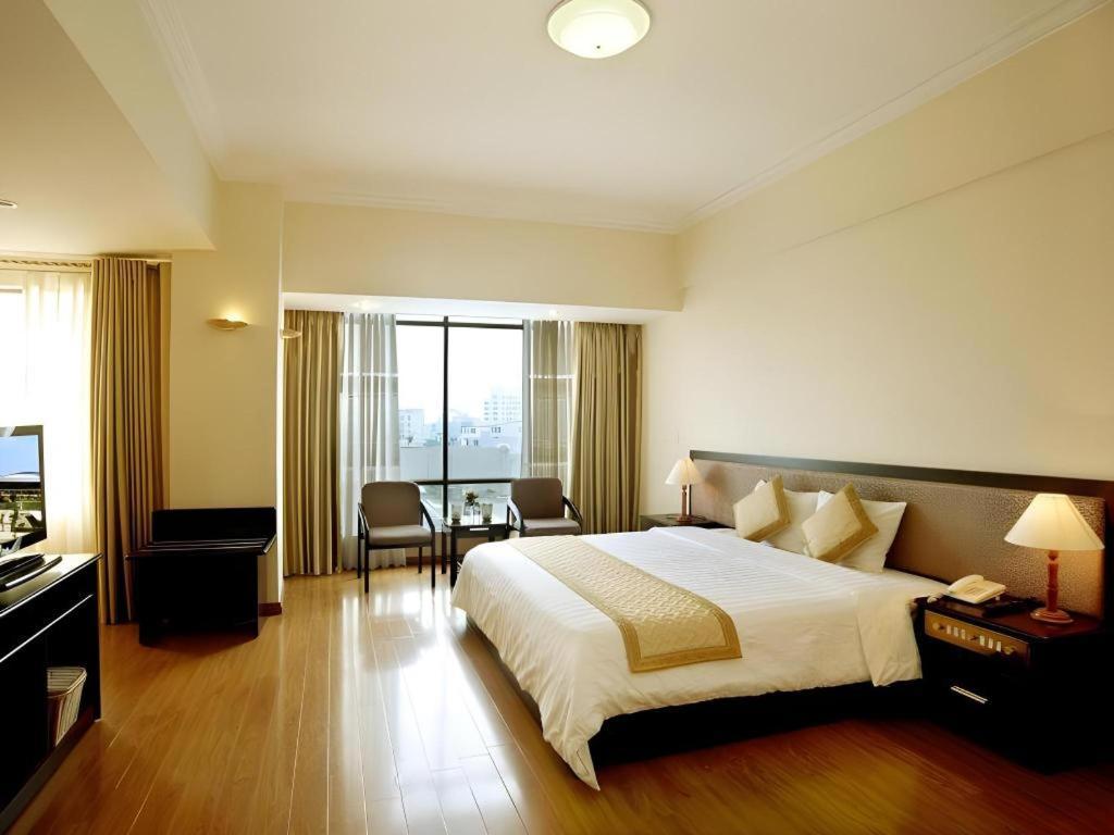 Bamboo Green Central Hotel Da Nang Exteriör bild